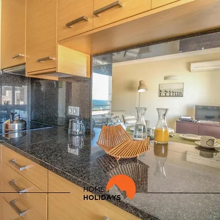 #005 Foxy B By Holidays شقة *