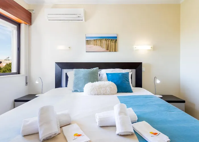 Апартаменты #005 Encosta Apartment Pool & Relax Area Албуфейра
