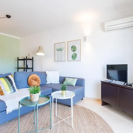 #005 Encosta Apartment Pool & Relax Area Appartamento *