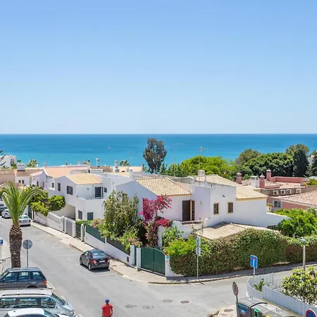 #005 Encosta Pool & Relax Area *