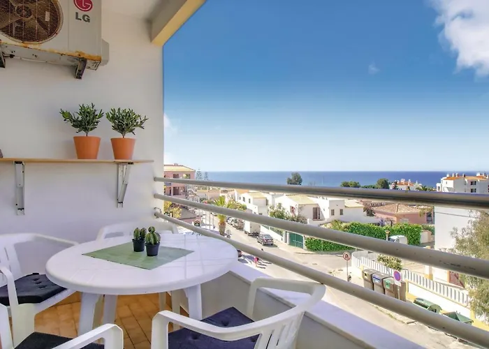 #005 Foxy B By Holidays * 알부페이라