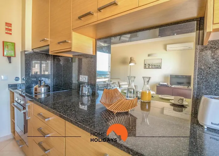 #005 Foxy B By Holidays 아파트 *