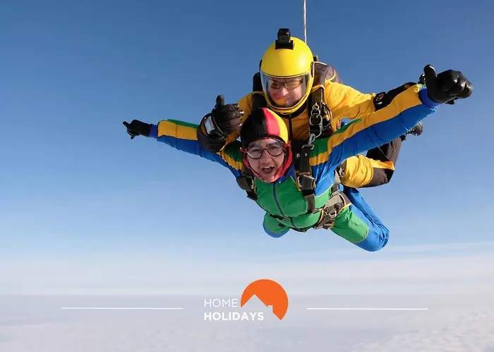 #005 Foxy B By Holidays *