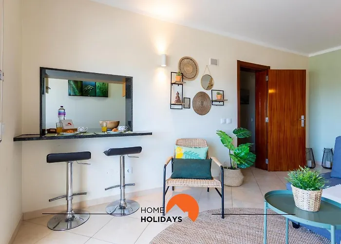 #005 Foxy B By Holidays 아파트 *